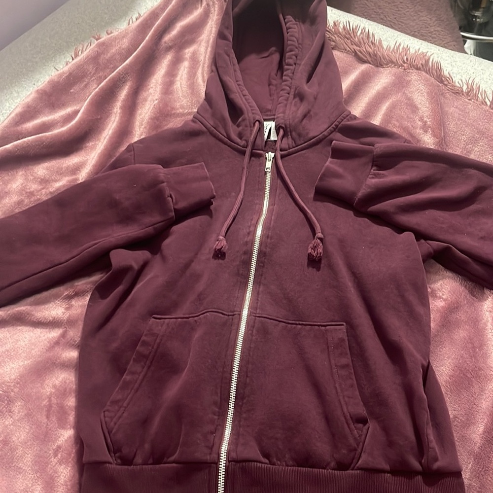 selling this zip up!